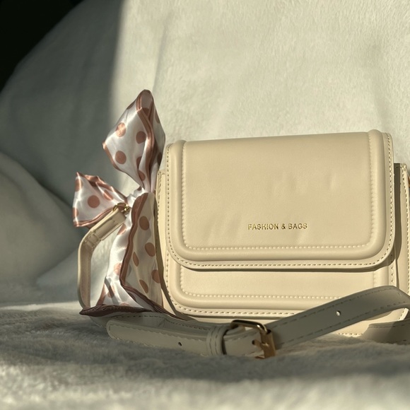 Gorgeous Bag, Creamy & Elegant Bag, NEW - Picture 10 of 12